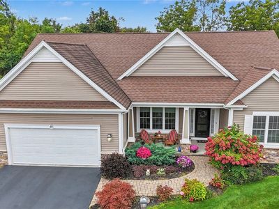 40 Timber Glen Trl