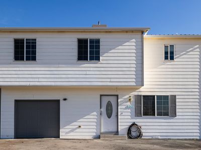 106 Anna Ct