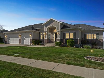 8046 W Harker Canyon Dr