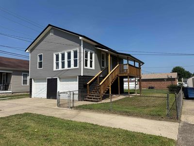 415 Maple Ave