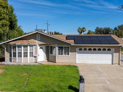 2001 Spruce Cir