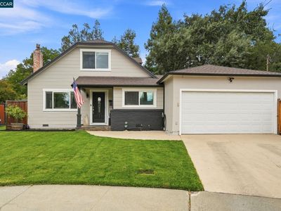 4074 Hamlet Ct