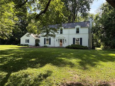 5225 Leverett Ln