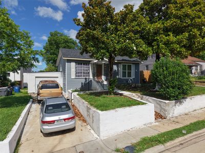 310 Avenue G