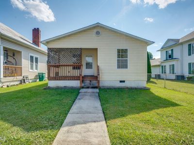 230 Opekiska St