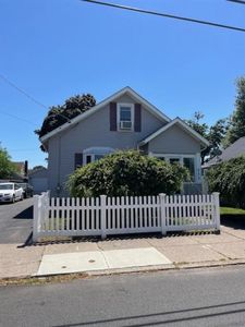 217 Evergreen St