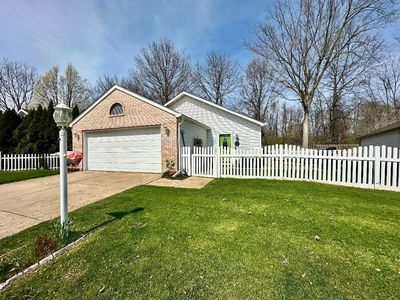 341 Brown Ct