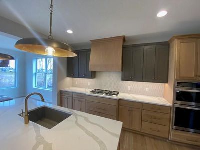 14708 Kingsview Ln N