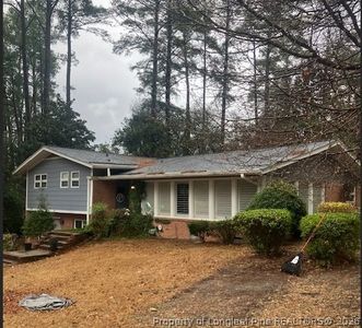 2224 Mirror Lake Dr