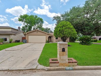 8631 Little River Rd
