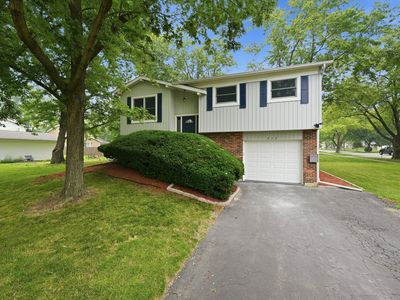 212 Kenilworth Dr