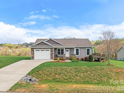 223 River Breeze Ln