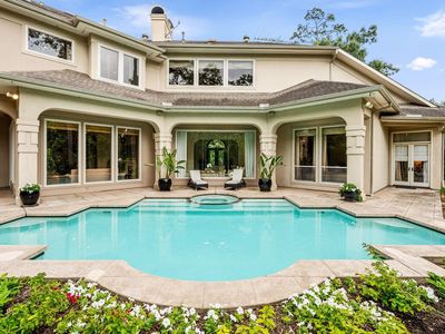 6 Mott Ln