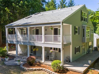 6738 Old Olympic Highway SW