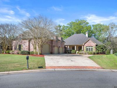 16247 Woodville Dr
