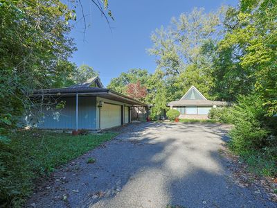 5445 Sherfield Dr