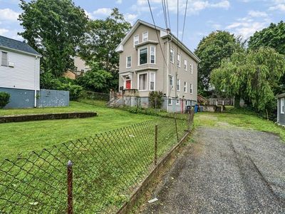 216 Maplewood Ave