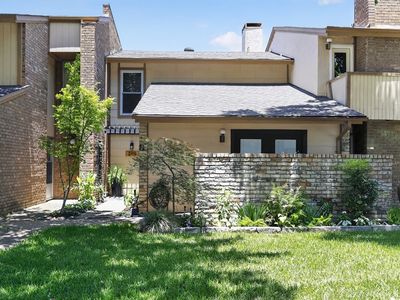 2115 Warnford Pl