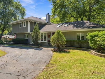 Property at 2N720 Woodcrest Dr, West Chicago, IL