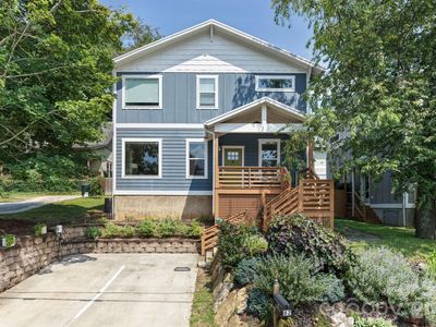 82 Frances St