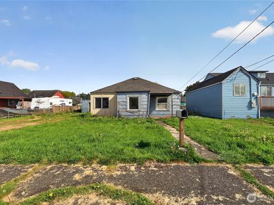 2008 Pacific Avenue