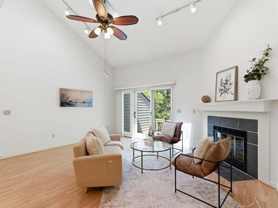 176 River Breeze Dr