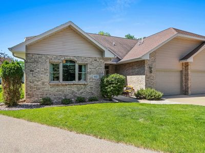 945 Brighton Dr