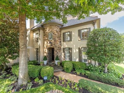 887 Deloach Ln
