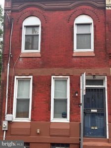 2408 N 17th St
