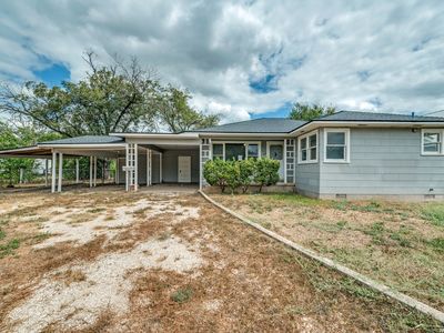 Property at 2705 Avenue I, Hondo, TX