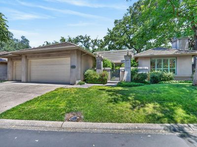 11260 Crocker Grove Ln