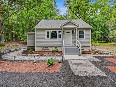 Property at 451 Wooddale Rd, East Stroudsburg, PA