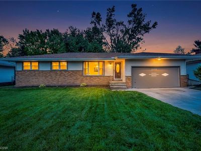 Property at 13177 Whitney Rd, Strongsville, OH