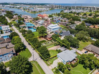 Property at 631 E Shore Dr, Clear Lake Shores, TX