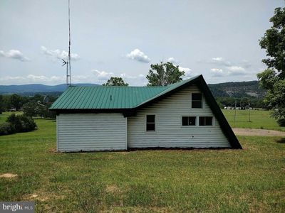 3255 Trough Rd