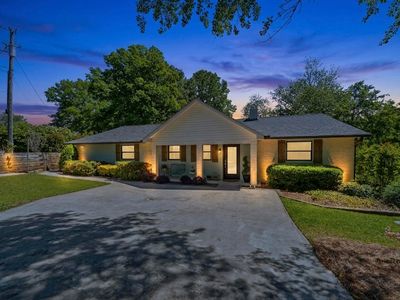 118 Hickory Point