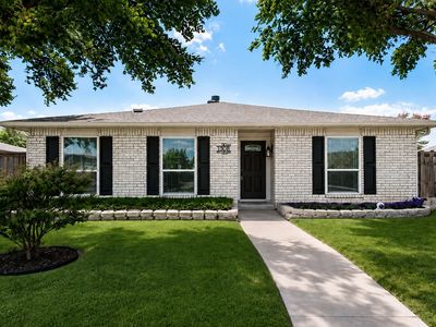 1838 W Sandra Ln