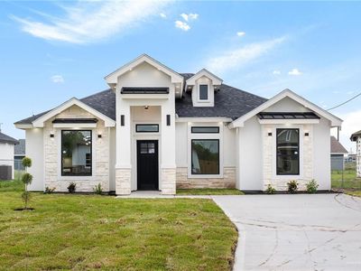 2464 Via Roma Rd