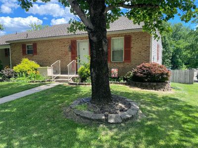 Property at 1530 King Richard Pkwy, Miamisburg, OH
