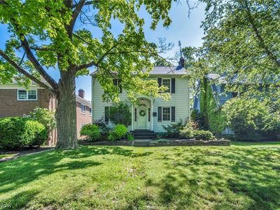 137 N Rose Blvd