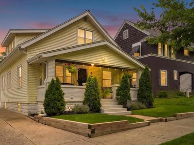 9 Dean St NE