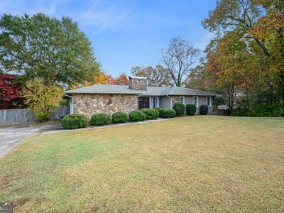 127 Windsor Dr