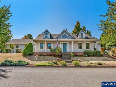 1412 Crestview Dr
