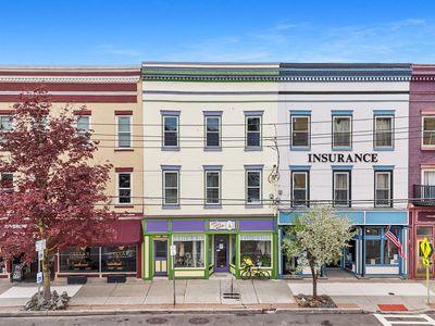 194 Front St