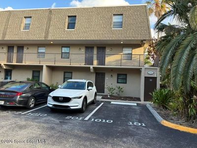 1010 Pine Tree Dr #202