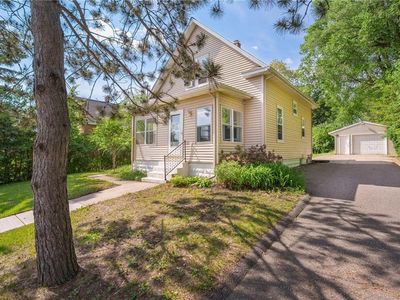 1528 Bellevue Avenue