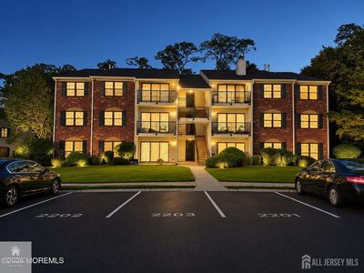 341 Danbury Ln