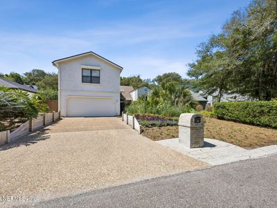 330 GARDEN Lane