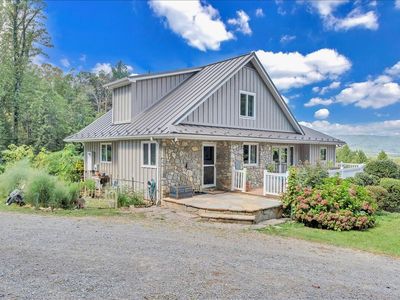 280 Woodwinds Rd