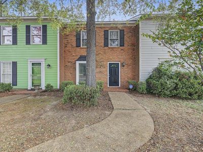 2504 Elton St